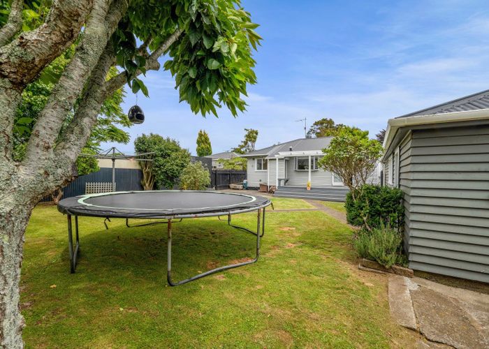  at 7 Hursthouse Street, Vogeltown, New Plymouth, Taranaki