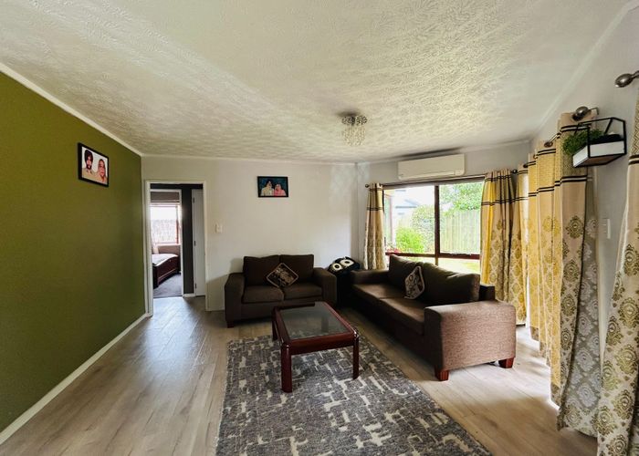  at 4/6 Taka Street, Takanini, Papakura, Auckland