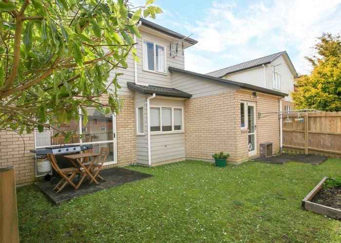  at 6 Rosandich Drive, Sunnyvale, Waitakere City, Auckland