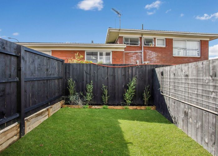  at 27/86 Elliot Street, Pahurehure, Papakura, Auckland