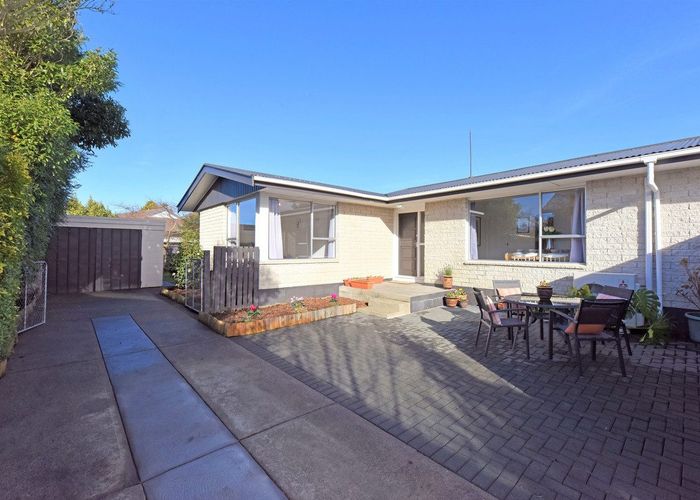  at 32 Charnwood Crescent, Bishopdale, Christchurch