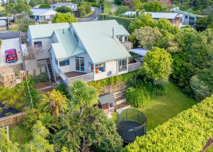  at 116 Amanda Avenue, Dinsdale, Hamilton