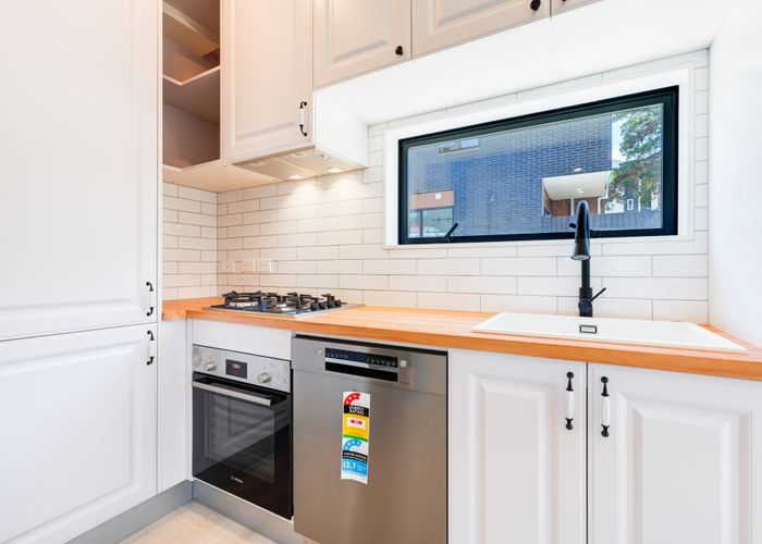  at 44 Parry Road, Mount Wellington, Auckland City, Auckland