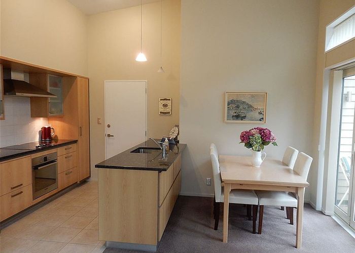  at 2/43 Main Road, Redcliffs, Christchurch City, Canterbury