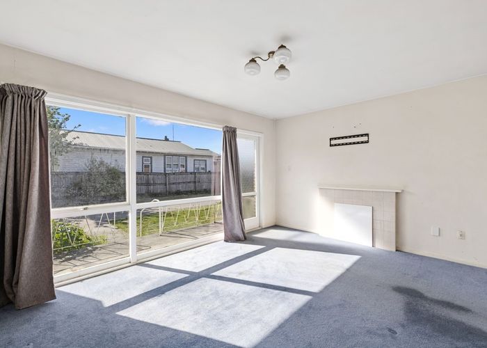  at 2/14 Whiteleigh Avenue, Addington, Christchurch