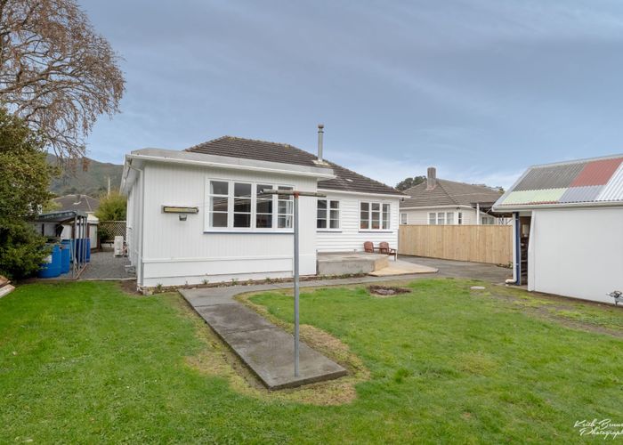  at 5 Hodgins Grove, Naenae, Lower Hutt