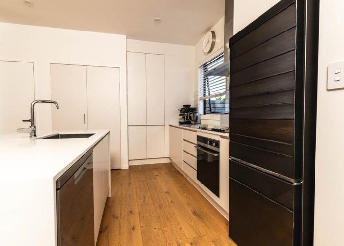  at 16/37 Saint Vincent Avenue, Remuera, Auckland