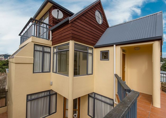  at 14B Barton Terrace, Thorndon, Wellington