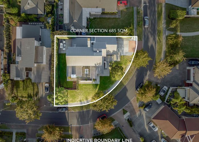  at 39 English Oak Drive, Schnapper Rock, Auckland