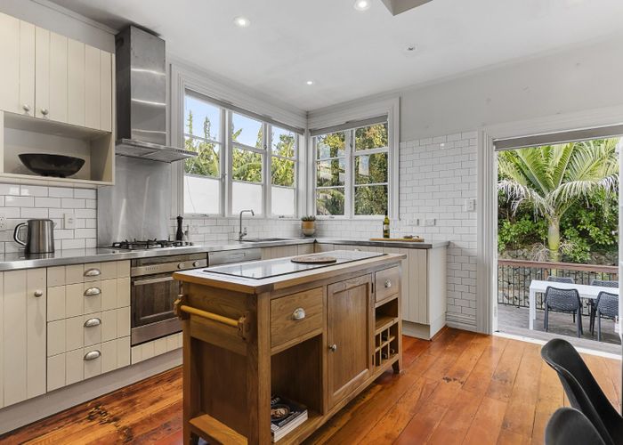  at 14 Malvern Road, Morningside, Auckland