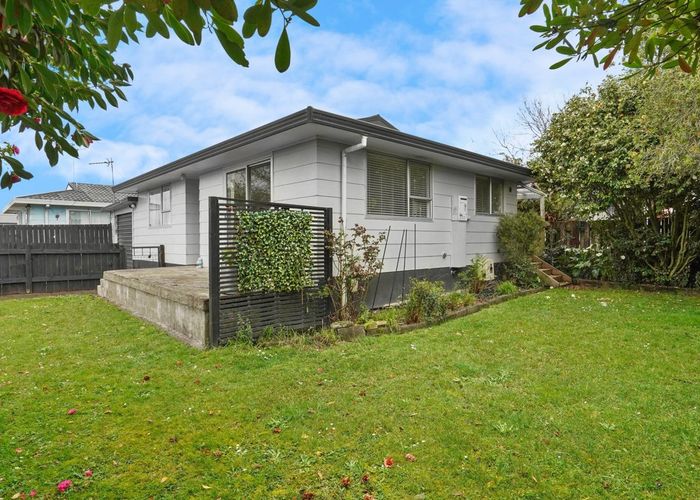  at 33A Karen Crescent, Dinsdale, Hamilton