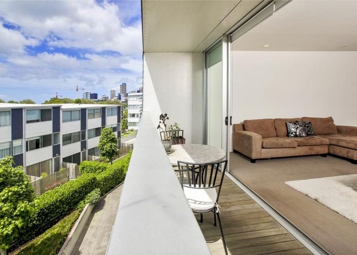  at 3a/10 Fisher Point Drive, Freemans Bay, Auckland City, Auckland