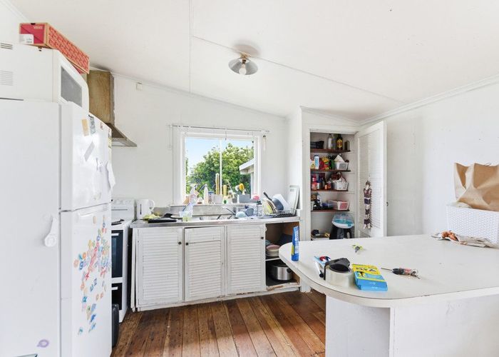  at 16 Egmont Street, Castlecliff, Whanganui, Manawatu / Whanganui