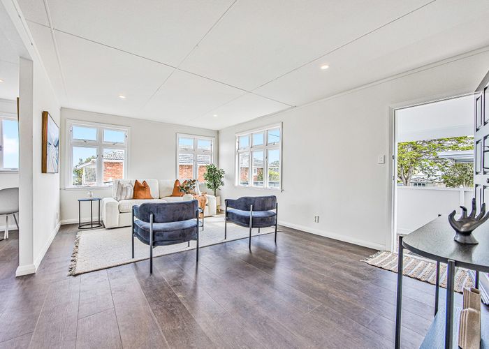  at 115 Sunnyside Road, Sunnyvale, Waitakere City, Auckland