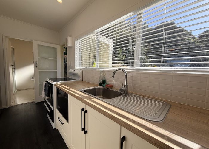 at 73B Airlie Road, Plimmerton, Porirua, Wellington