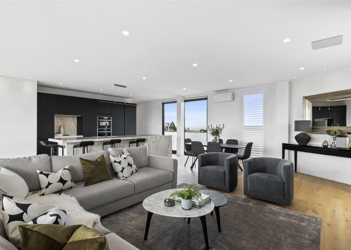  at 11A Montgomery Avenue, Rothesay Bay, Auckland