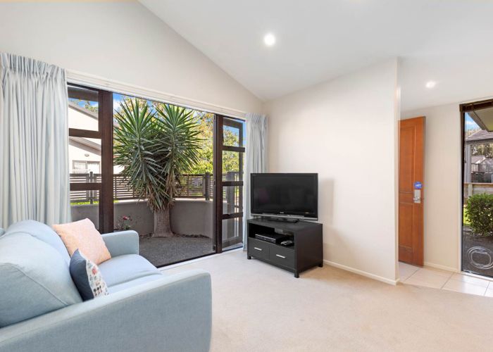  at 50/8 Landscape Road, Papatoetoe, Auckland