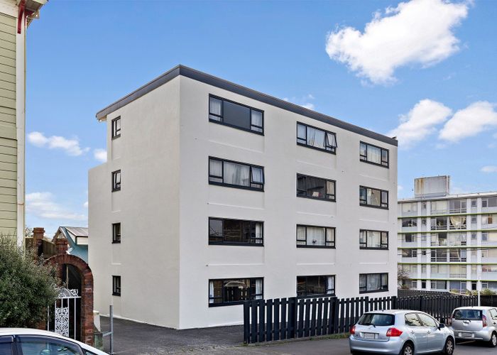  at 1/52 Russell Terrace, Berhampore, Wellington