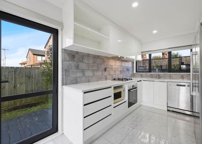  at 8/68 Huia Road, Papatoetoe, Manukau City, Auckland