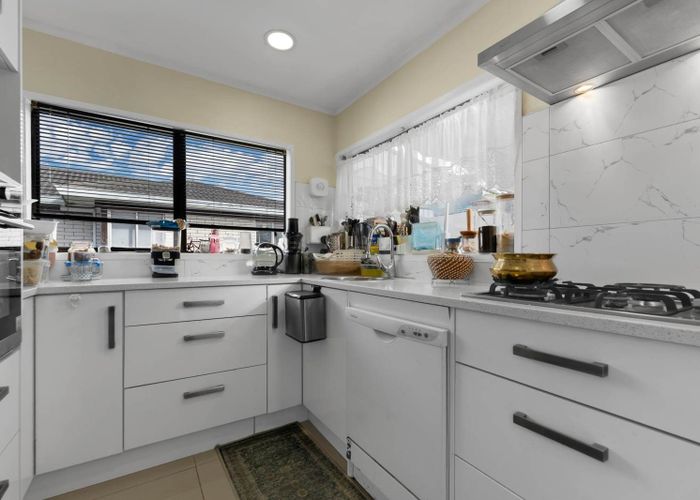  at 3 Banksia Place, Goodwood Heights, Manukau City, Auckland