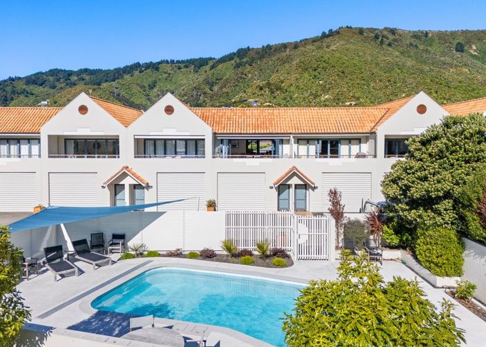  at 10/45 Beach Road, Waikawa, Marlborough, Marlborough