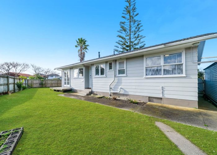  at 1 Crampton Place, Manurewa, Manukau City, Auckland