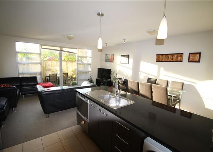  at 35T Garnet Road, Westmere, Auckland