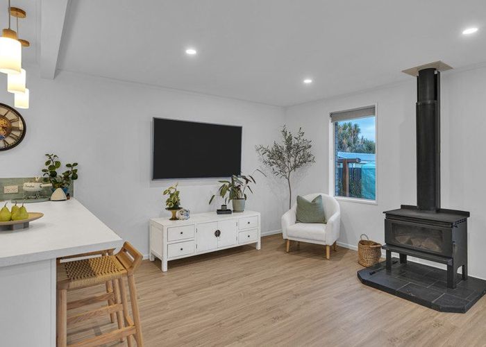  at 9 Charnwood Crescent, Bishopdale, Christchurch City, Canterbury