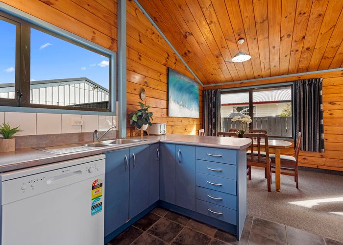 Free property data for 10 Gemstone Drive, Birchville, Upper Hutt