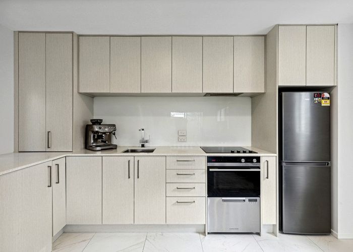  at 9/22 Denver Avenue, Sunnyvale, Auckland