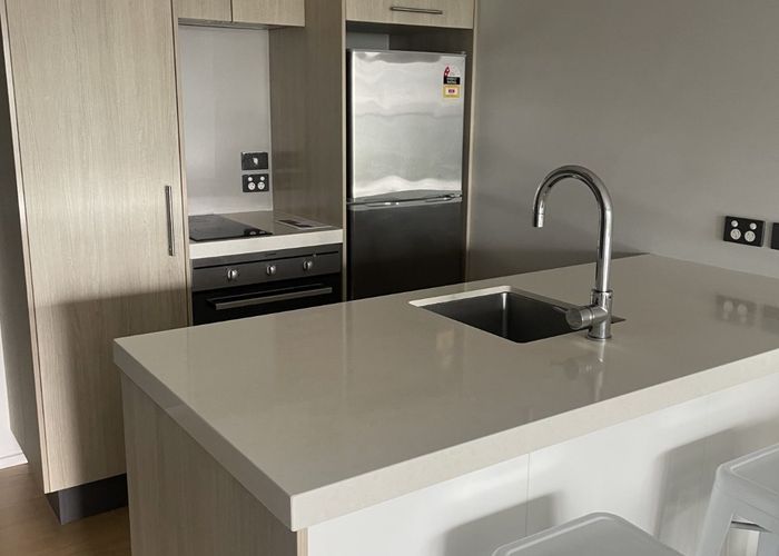  at 210/5 Howe Street, City Centre, Auckland City, Auckland