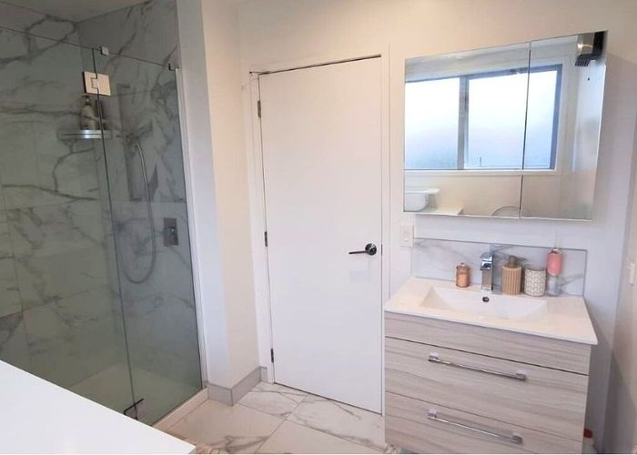  at 6/42 Kaikoura Street, Henderson, Waitakere City, Auckland