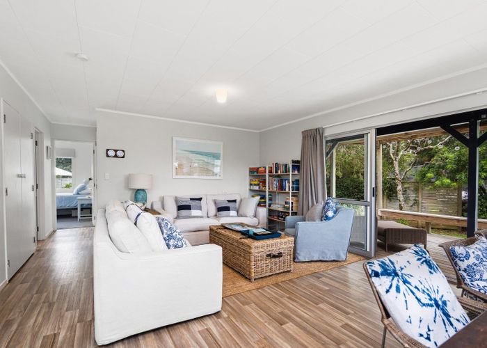  at 8 Ringer Avenue, Matapouri, Whangārei