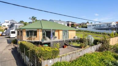  at 37 Brightside Road, Stanmore Bay, Whangaparaoa