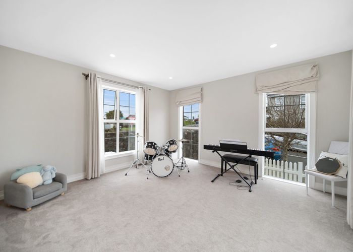  at 2 Bela Vista Boulevard, Swanson, Waitakere City, Auckland