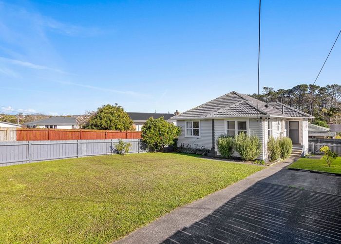  at 65 Farquhar Road, Glendene, Waitakere City, Auckland