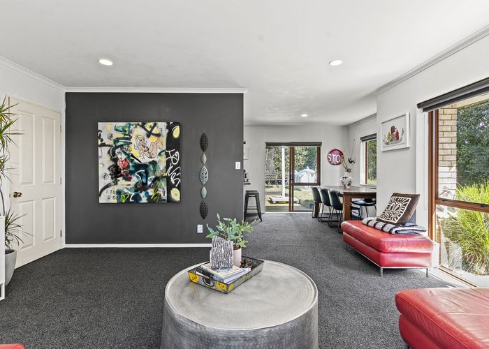  at 33 Munroe Road, Ranui, Auckland