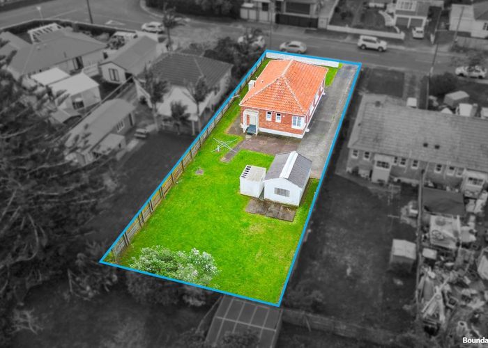  at 62 Parkinson Avenue, Mount Roskill, Auckland City, Auckland