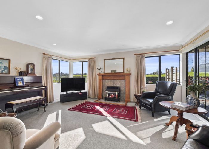  at 14 Kenneth Place, Rototuna, Hamilton