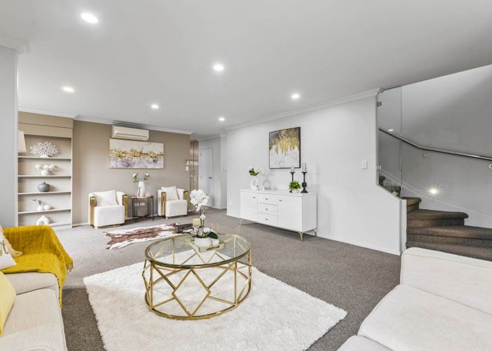  at 8a Hamilton Road, Papatoetoe, Manukau City, Auckland