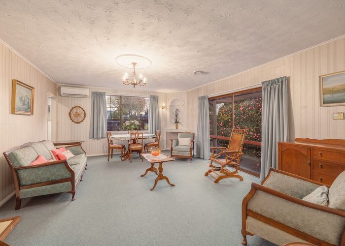  at 184 Harewood Road, Papanui, Christchurch