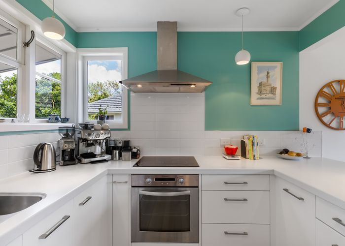  at 2/41 Brandon Road, Glen Eden, Auckland