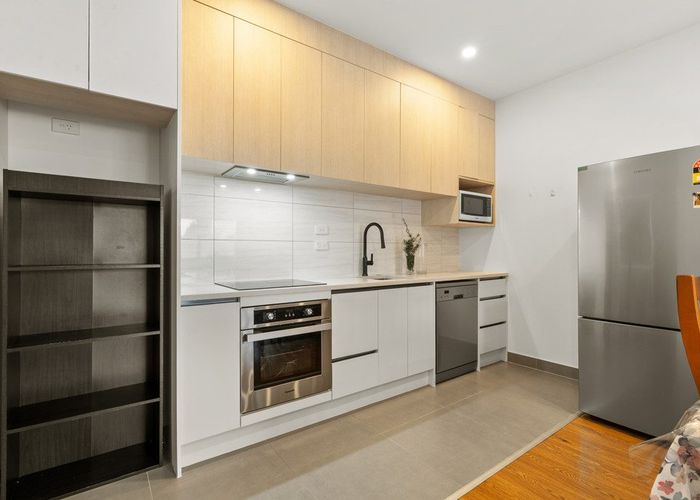  at 2F Cadiz Place, Papakura, Papakura, Auckland