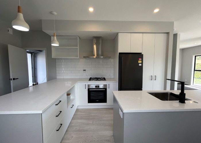  at 28 Koreke Close, Kenepuru, Porirua, Wellington