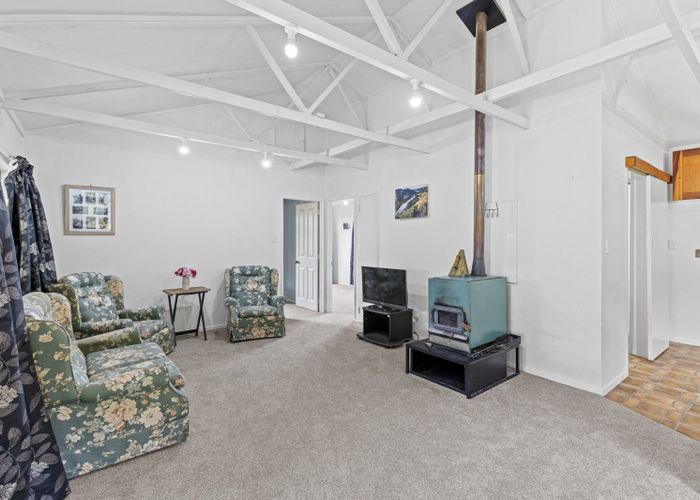  at 21 Broadway, Mangaweka