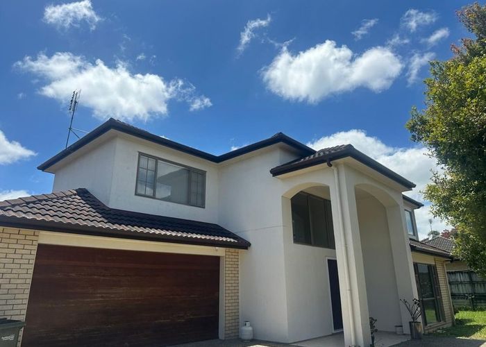  at 12 Glanmire Place, Flat Bush, Manukau City, Auckland