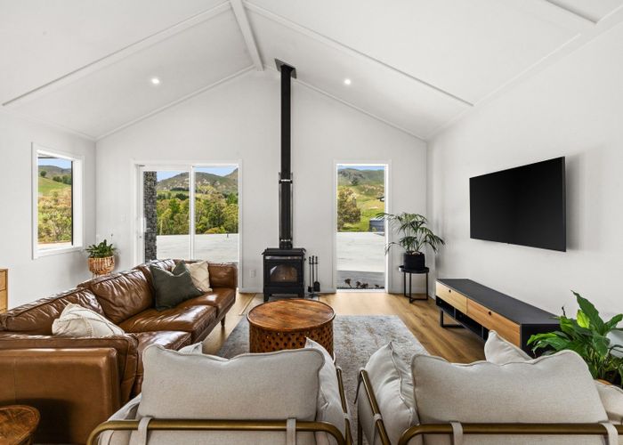  at 967 Kahuranaki Road, Havelock North