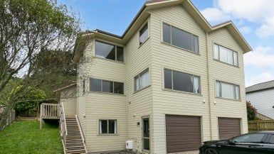  at 6A Domett Street, Newlands, Wellington