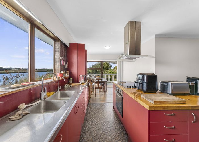  at 37 Estuary Road, Weymouth, Auckland