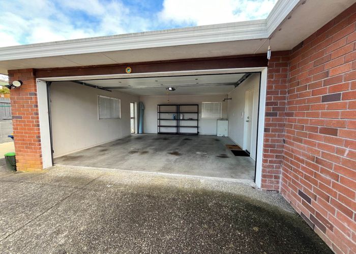  at 15 Milan Drive, Glen Eden, Auckland